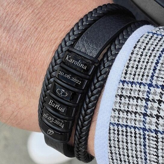 bransoletka-z-grwaerem-imiona-rodziny-prezent-kolor-czarny.jpg